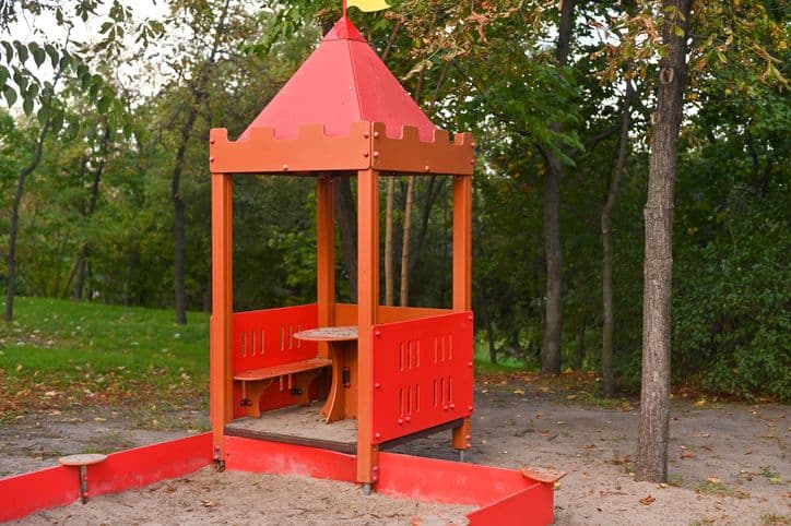 Staff waivers outstanding track lower but big differences across states increasingly evident