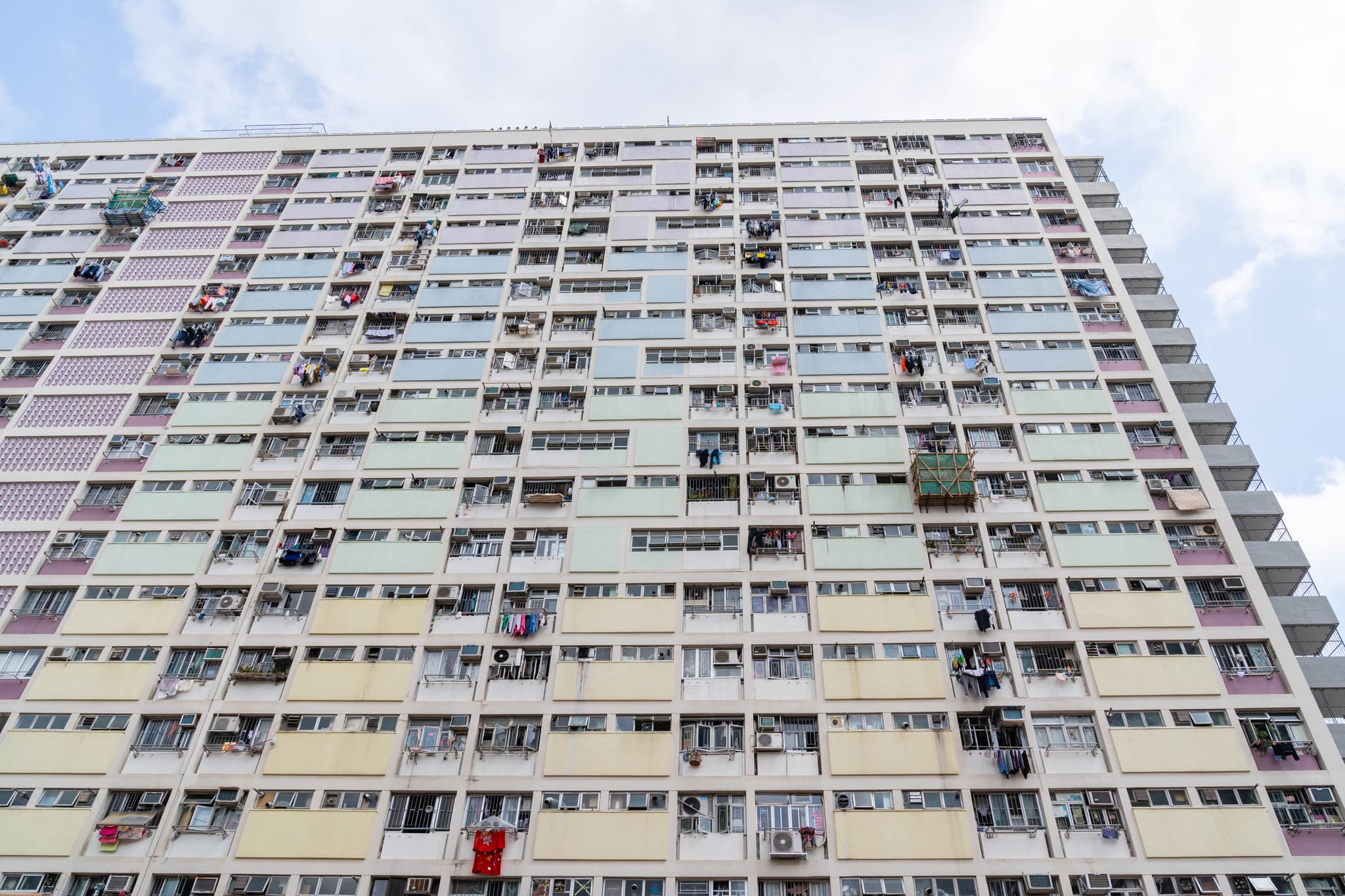 Families struggling to connect in high-rise living