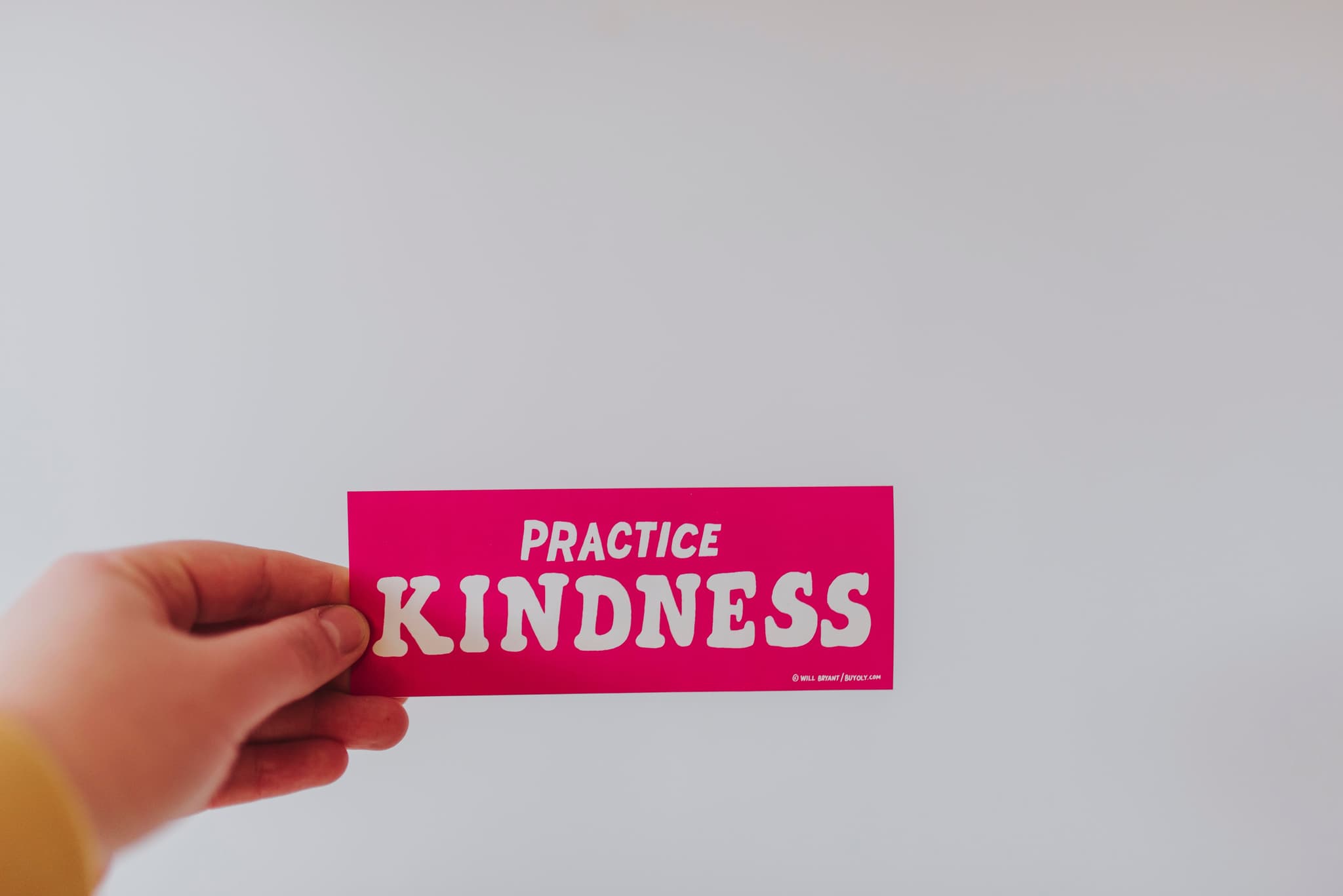The key to happier employees, researchers say, is a little kindness