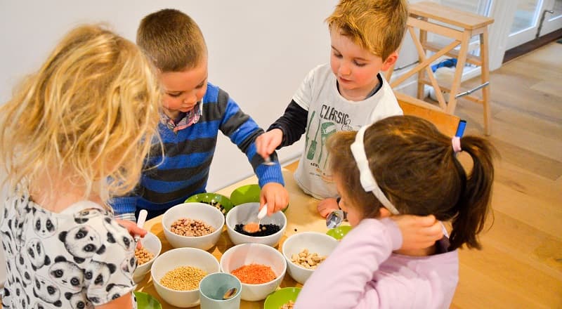 SAKGF celebrates ECEC service who has innovated to overcome regulation challenges