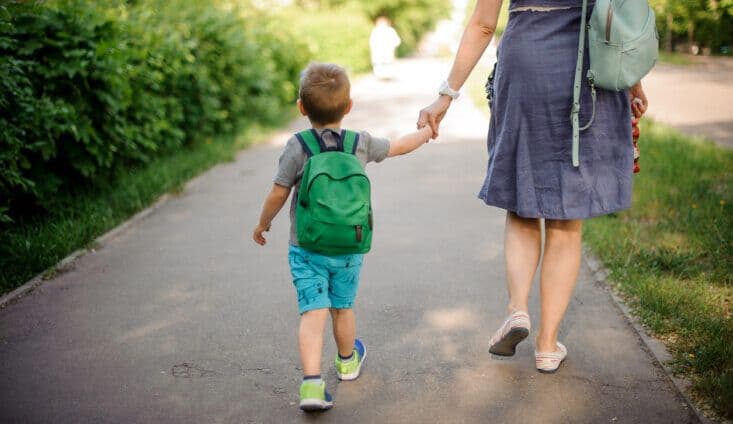 How early years practitioners can support children from various backgrounds with their transition to school