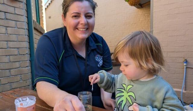 Sparking curiosity early: Simple experiments making science accessible for young learners