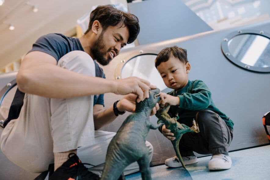 UOW creates 10 week program to build relationships between fathers and children