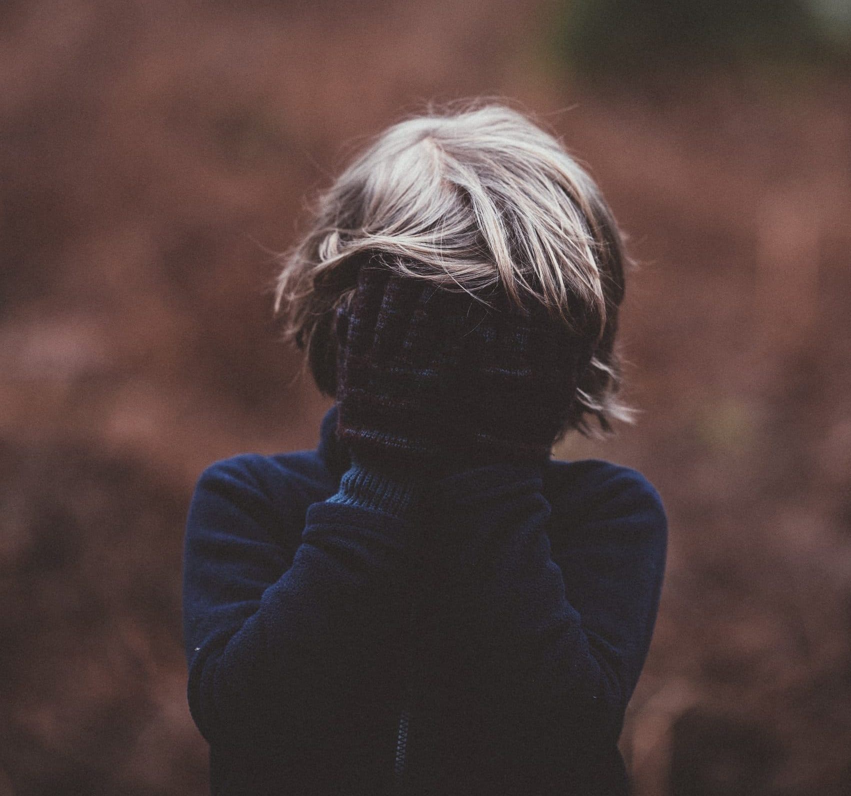 Early life stress is linked with some types of youth onset depression