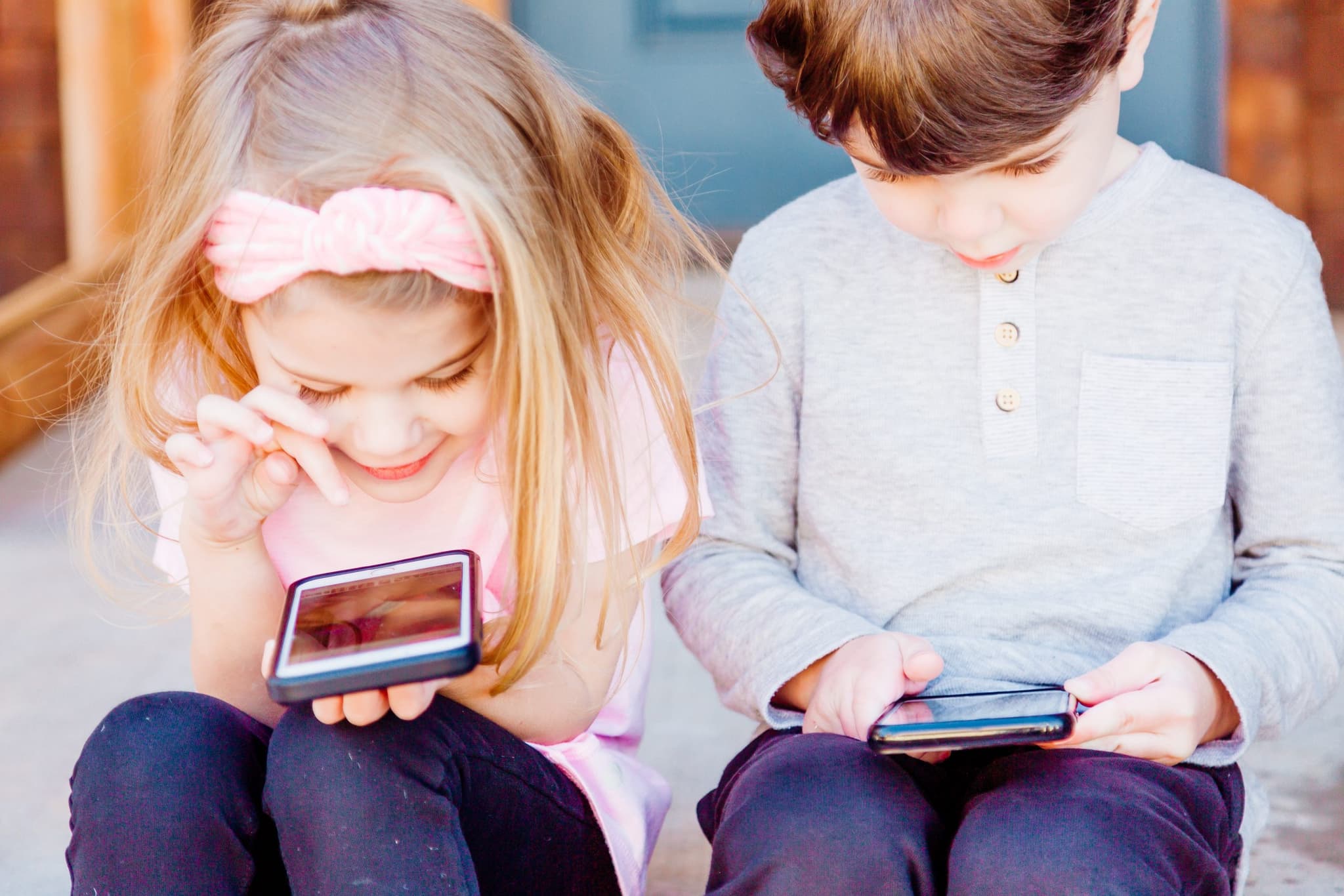 When giving children screen time, proceed with caution, Deakin researchers say