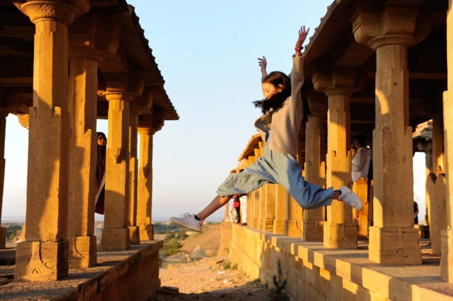 NSW Labor makes pre-election pledge: 500 scholarships for ECEC to boost numbers